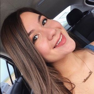 Meet your Posher, Kassandra